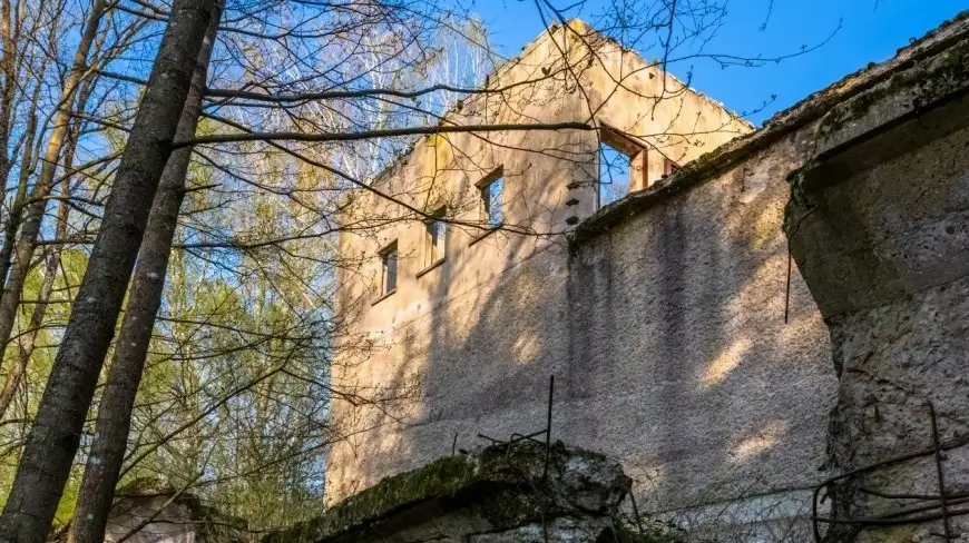 Śluza Bajory Małe na szlaku tajemniczego Kanału Mazurskiego