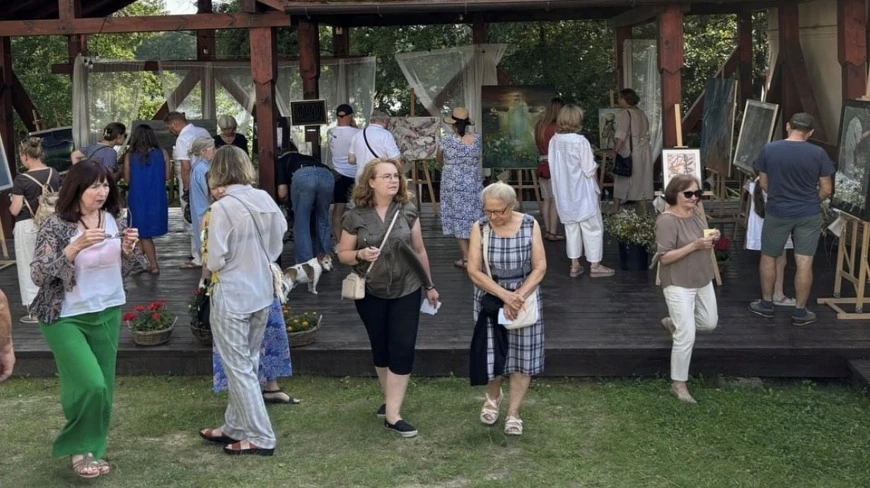 Ogródek Sztuki – jednodniowa interdyscyplinarna  wystawa mazurskich artystów