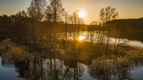 Zachód słońca nad jeziorem Tajty, marzec 2022 r.