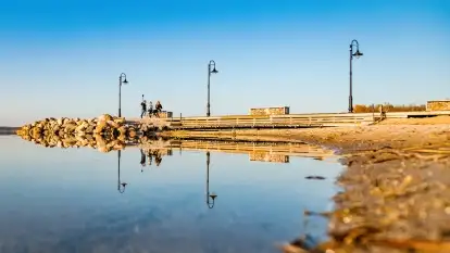 Jezioro Śniardwy i Nowe Guty na początku wiosny