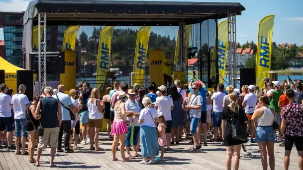 Fotorelacja z muzycznego i sportowego rozpoczęcia wakacji w Mikołajkach