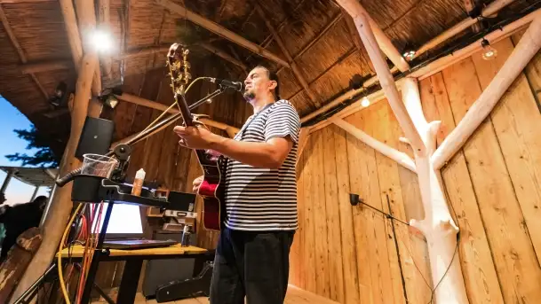 Tomasz Grom Paciorek w Tle Dla Mew - zdjęcie 9