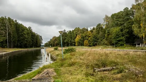 Fotorelacja - konferencja z podpisania umowy na remont śluzy Karwik - zdjęcie 9