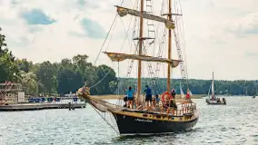 Oldtimery w Strandzie i na jeziorze Kisajno, sierpień 2023 r. - zdjęcie 12