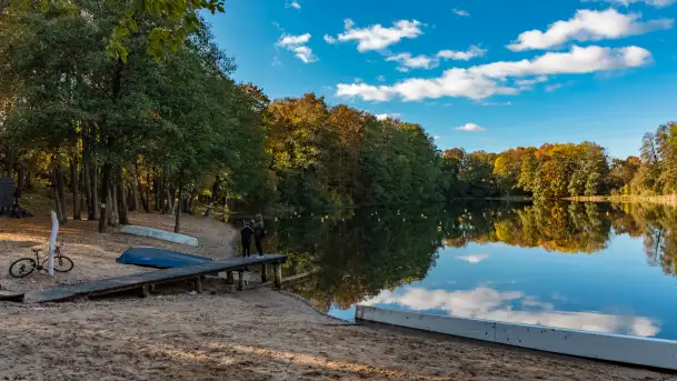 Jesień w Gizycku przy Boyen Water Park, październik 2024 r.