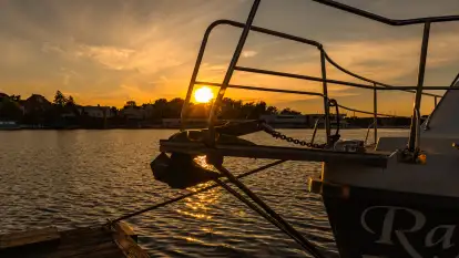 Zachód słońca, port 110, Iława