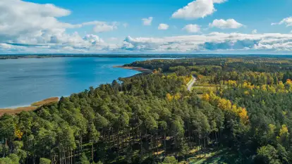 Mix zdjęć z lotu ptaka z różnych miejsc, wrzesień - październik 2025