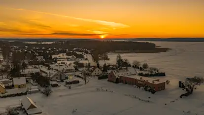 Zachód słońca nad jeziorem Kisajno z drona, Pierkunowo, luty 2026 r.