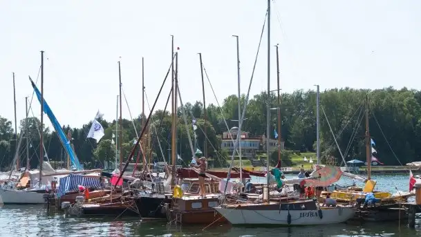 Zdjęcia: Klub JachtOldtimer ponowie zacumował w Strandzie 