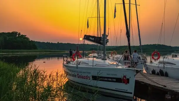 Zachód słońca nad jeziorem Kirsajty