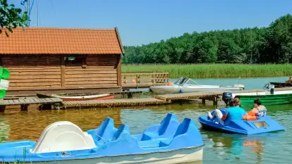 Domek na wodzie, jezioro Nidzkie - zdjęcie 7