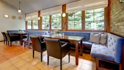 Restauracja Pod Dębem - zdjęcie 3