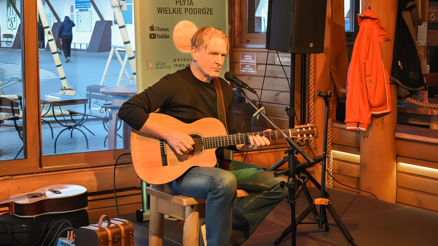 Roman Tkaczyk podczas koncertu w Sztynorcie