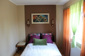 Dom na spokojnym osiedlu w Piszu blisko jeziora Mazury - zdjęcie 14