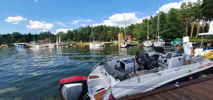 łódź Mazury 670 z silnikiem Evinrude 200 H.O  - zdjęcie 20