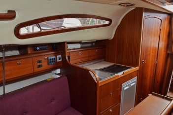 Sprzedam Jacht żaglowy Hornet 29 - zdjęcie 6