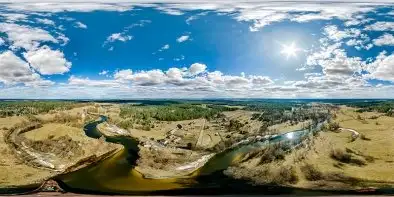 Pisa na początku wiosny w okolicach Nowogrodu