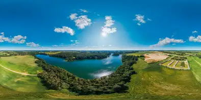 Jezioro Sedraneckie niedaleko Olecka, czerwiec 2022 r.